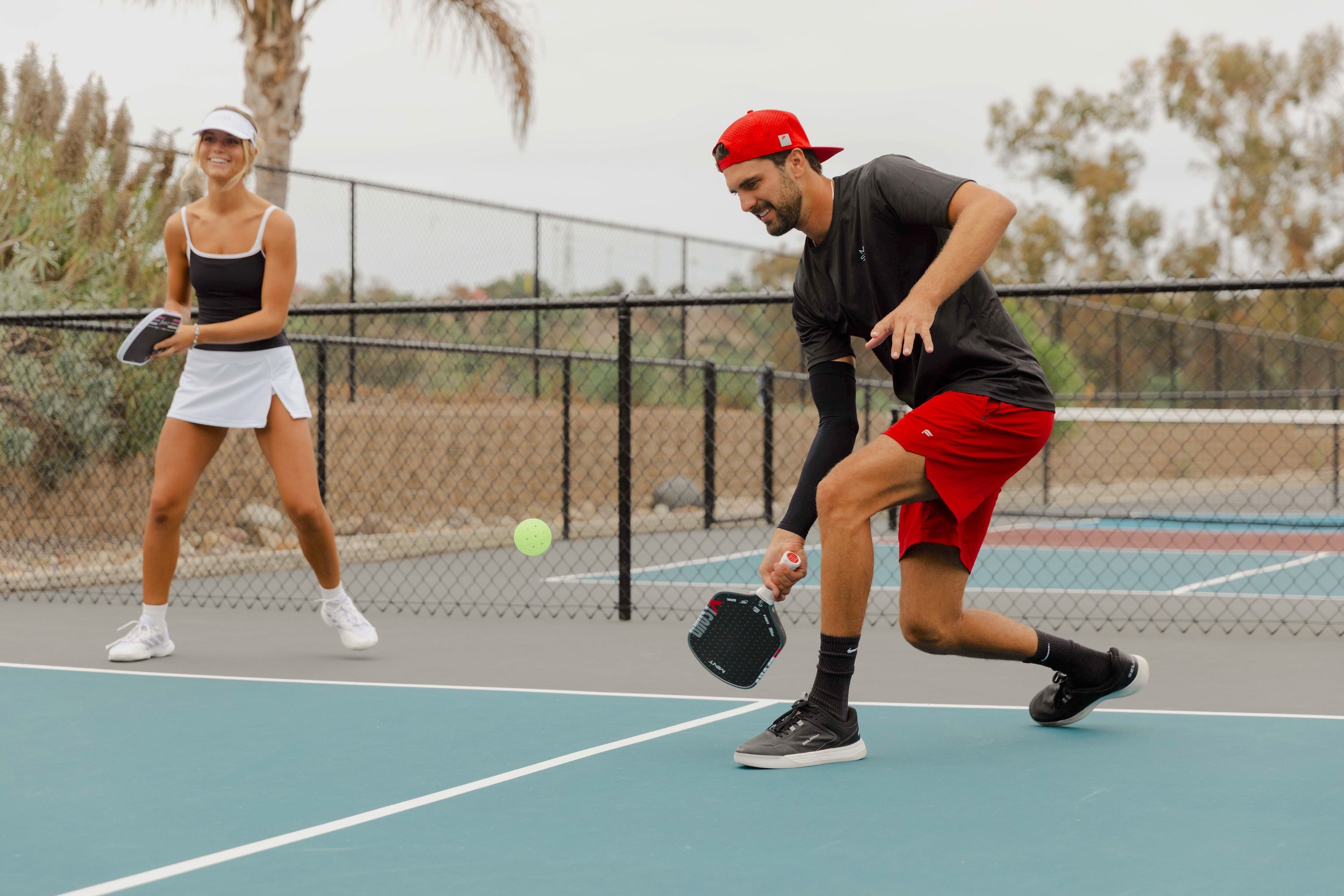 What to Look for When Buying a Pickleball Paddle