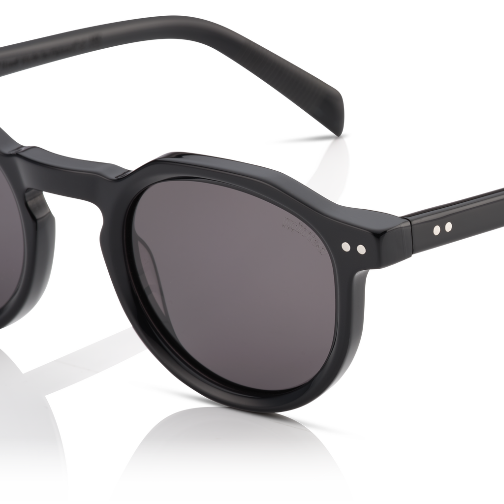 Minted Model 7 Black | Polarized