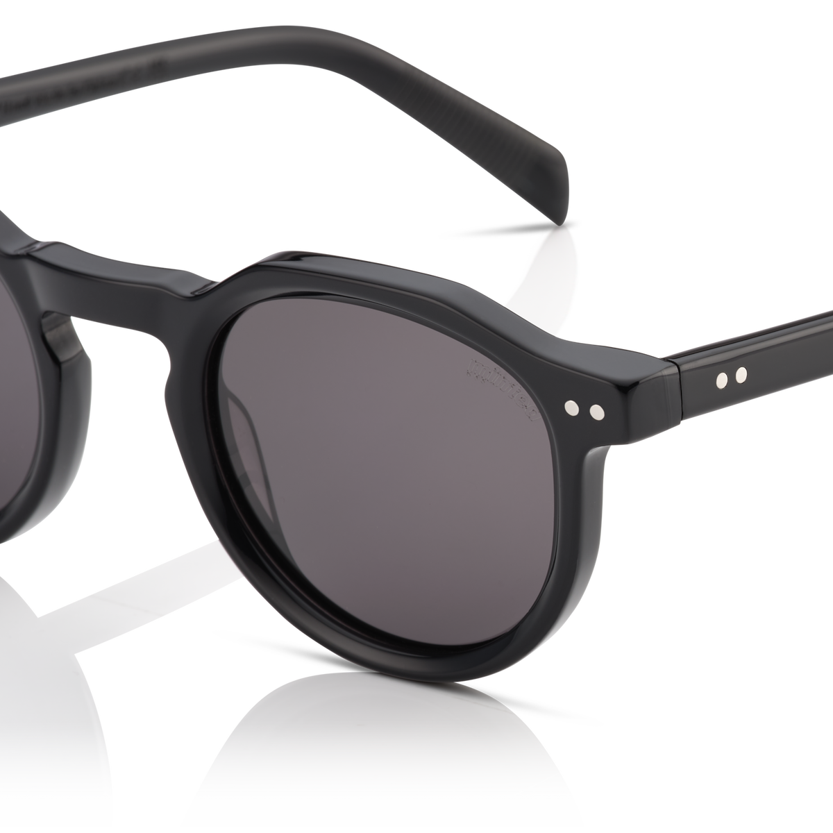 Minted Model 7 Black | Polarized