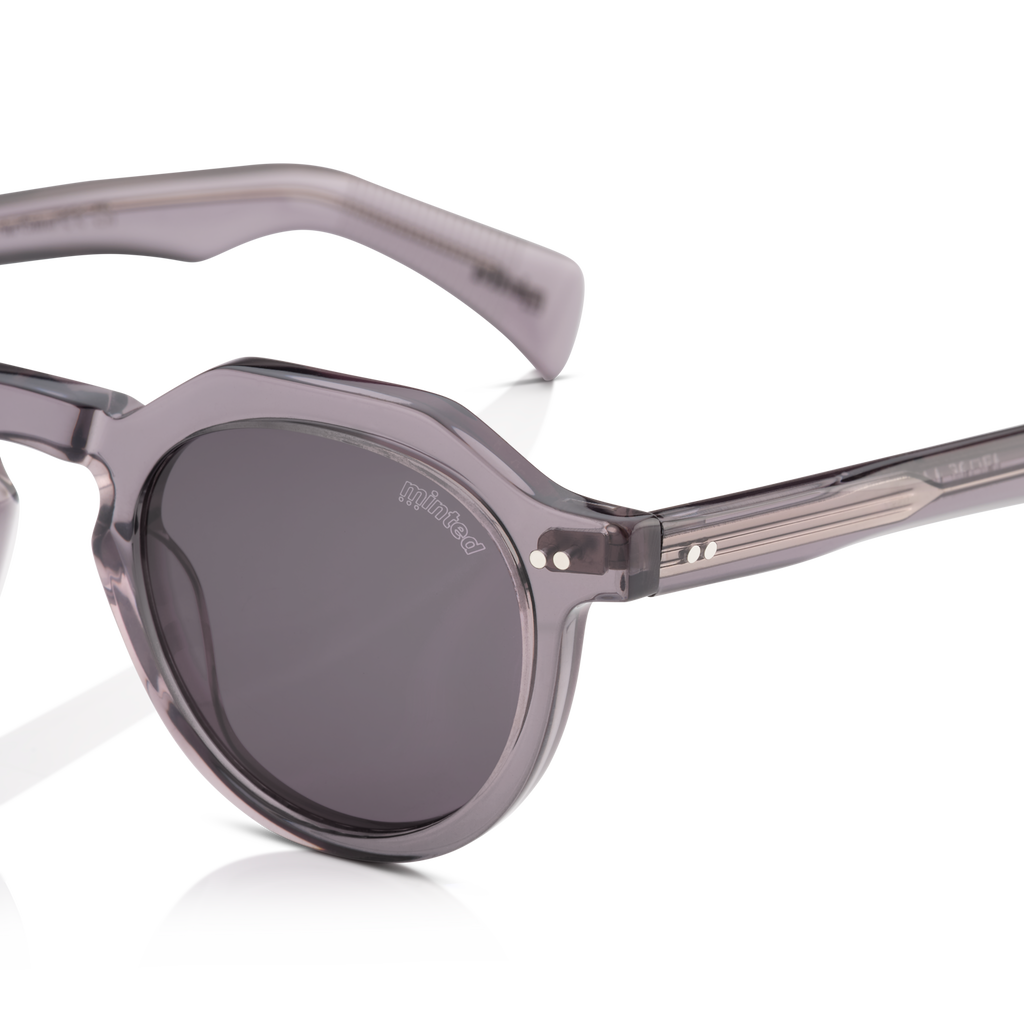 Minted Model 20 Trans Grey